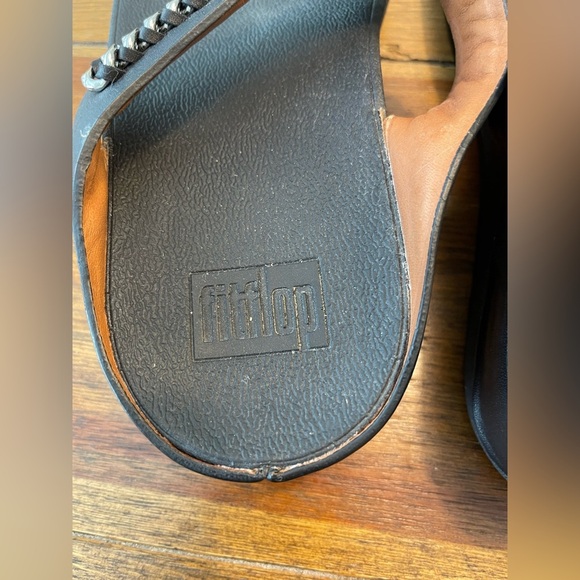 Fitflop | Chain Ankle Thong Flip Flop Sandal | Black | Women’s 8 - Picture 3 of 9